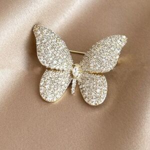 Elegant Gold Butterfly Brooch